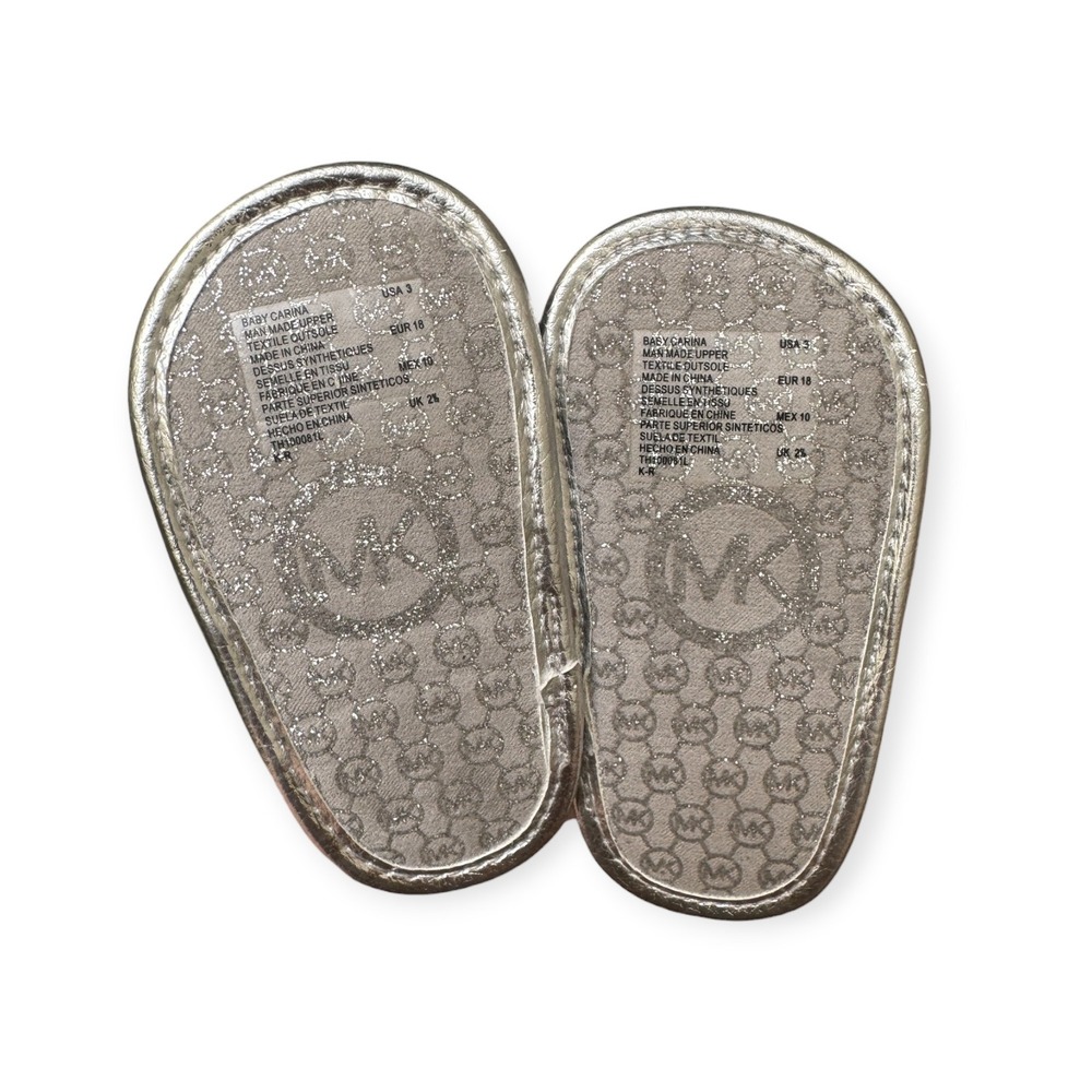 Michael Kors Baby Carina Silver Metallic Floral Rose Crib Sandals Size 3 USA - Picture 4 of 4